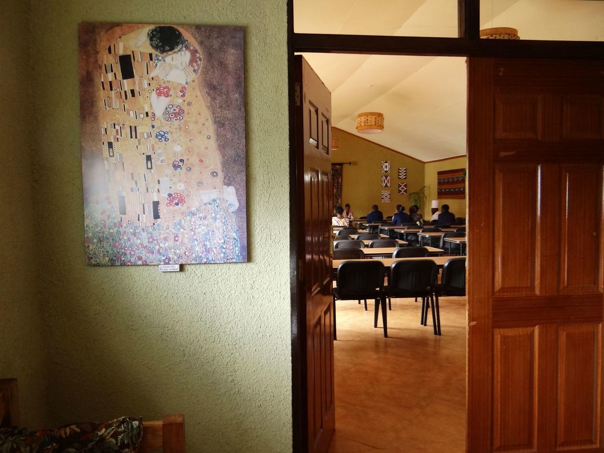 Ikweta Country Inn Maua Kaathene Kültér fotó